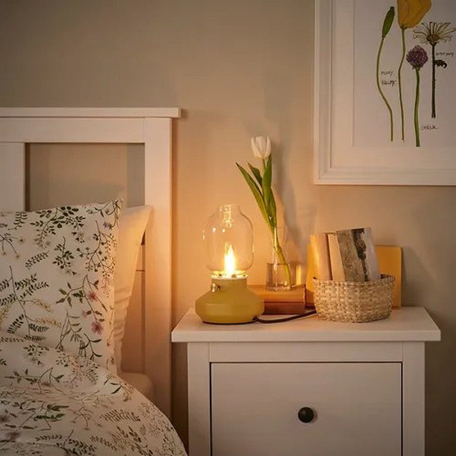 Настольная лампа IKEA TARNABY, желтая, 25 см
